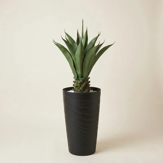 Agave Artificielle Contemporaine et Son Grand Pot Noir Sculpté darlworod
