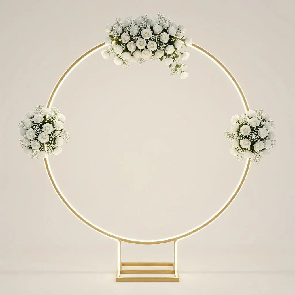Arche de Mariage Ronde Lumineuse LED & Bouquets de Roses Blanches – Décoration Cérémonie